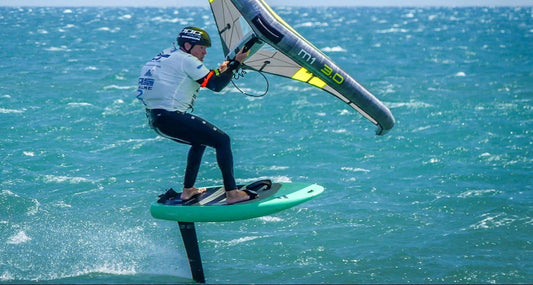 British wingfoil speed record with 30.84knots over 500m at La Palme